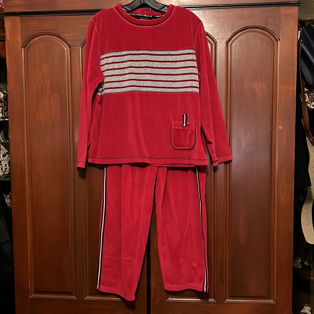 ERICKA Sport Cute 2 Piece Track Set Size Top Medium/Bottom Large